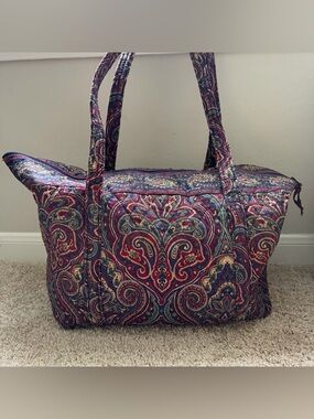 VTG Vera Bradley Miller Bag - Medallion Paisley Quilted Travel Tote